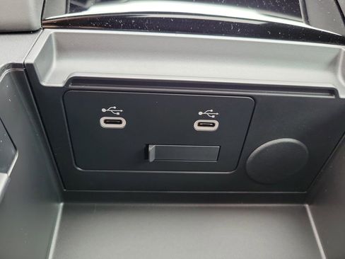 New 2026 MAZDA MAZDA3 Carbon image 32