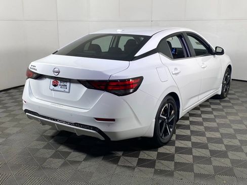 New 2025 Nissan Sentra SV image 7