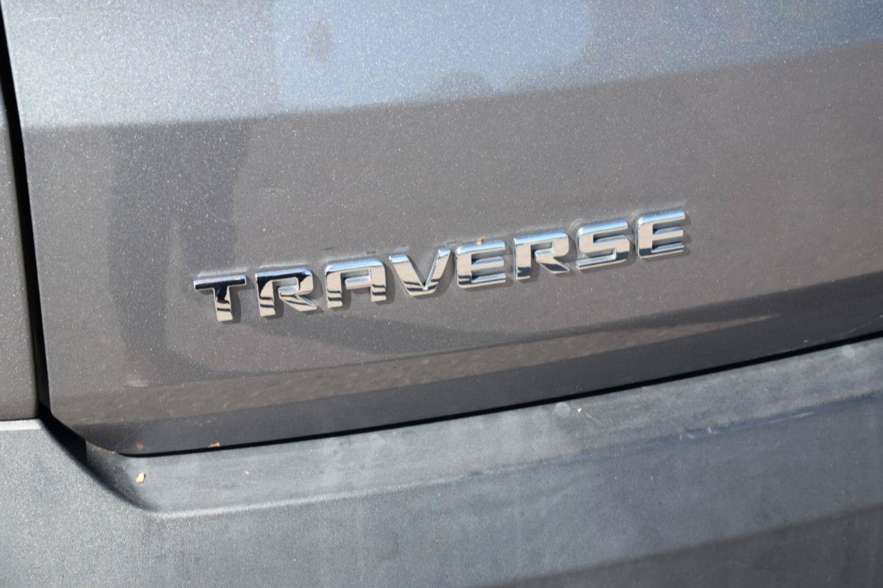 Used 2020 Chevrolet Traverse LT FWD image 11
