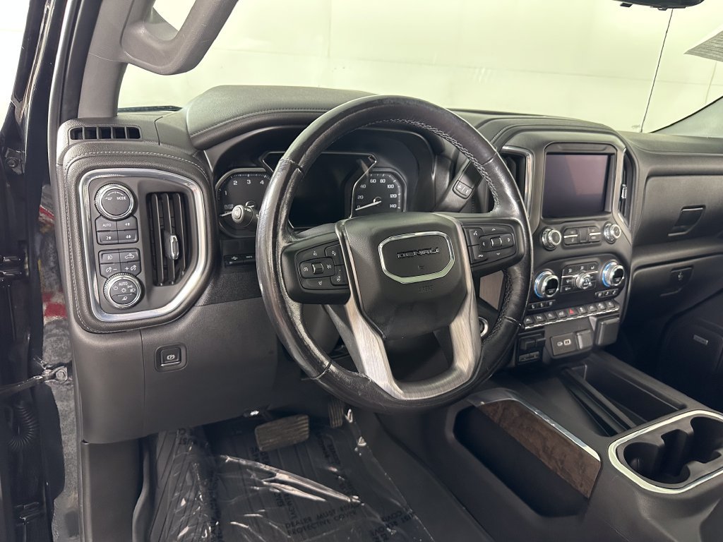Used 2021 GMC Sierra 1500 Denali w/ Denali Ultimate Package AWD/4WD image 16