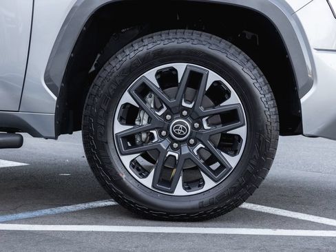 Used 2023 Toyota Tundra Limited RWD image 4