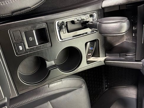 Used 2018 Subaru Legacy 3.6R Limited image 17