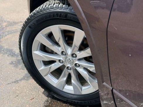 Used 2017 Buick Envision Essence FWD image 26