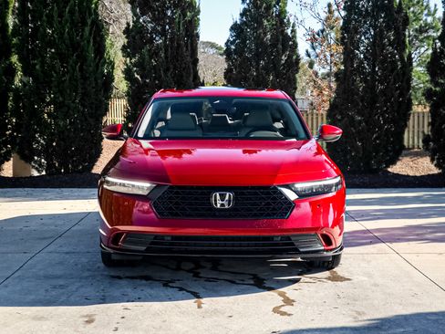 New 2025 Honda Accord EX-L image 3