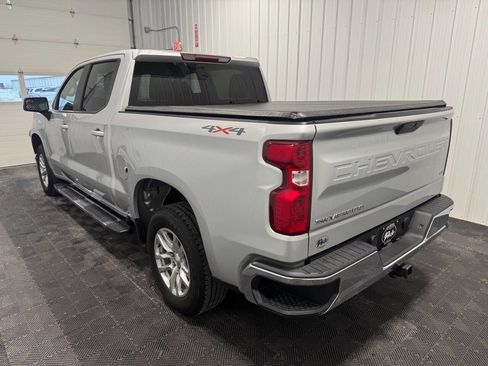 Used 2021 Chevrolet Silverado 1500 LT image 4