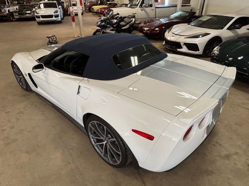Used 2013 Chevrolet Corvette 427 w/ 1SC Preferred Equipment Group RWD image 24