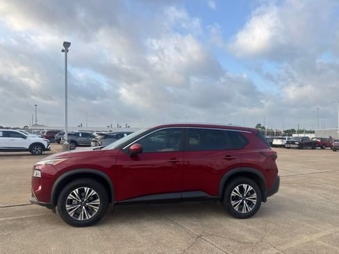Certified 2023 Nissan Rogue SV w/ SV Premium B Package FWD image 10