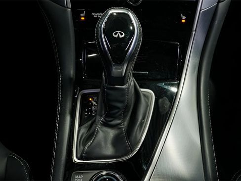 Used 2019 INFINITI Q60 3.0t Luxe w/ Essential Package image 37