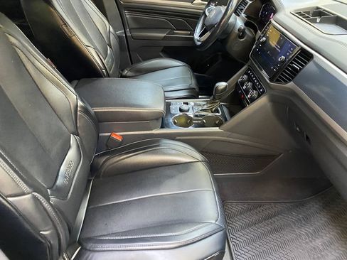 Used 2020 Volkswagen Atlas Cross Sport SEL Premium AWD/4WD image 27