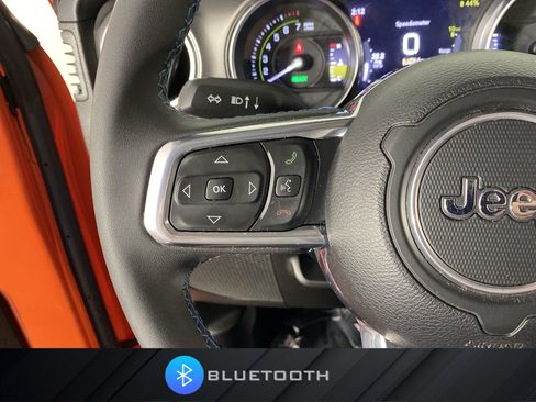 Used 2023 Jeep Wrangler Unlimited Rubicon 4xe AWD/4WD image 23