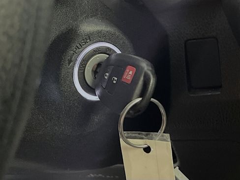 Used 2017 Toyota RAV4 LE image 23