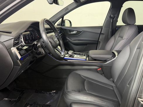 Used 2025 Audi Q7 3.0T Premium Plus AWD/4WD image 5