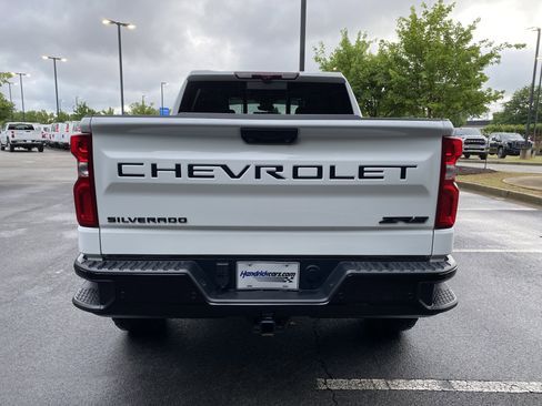 Used 2025 Chevrolet Silverado 1500 ZR2 w/ Technology Package AWD/4WD image 8