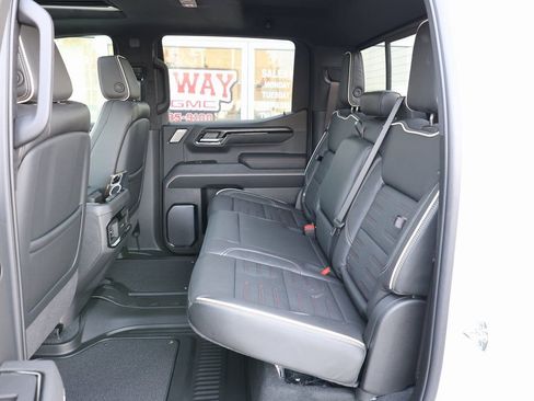 New 2025 GMC Sierra 1500 AT4X image 30