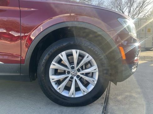 Used 2018 Volkswagen Tiguan SEL image 7
