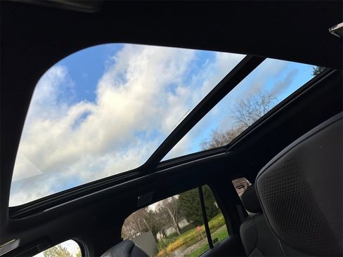 New 2026 Cadillac Vistiq Sport image 24