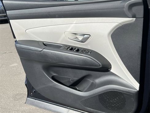 Certified 2025 Hyundai Tucson SEL image 32