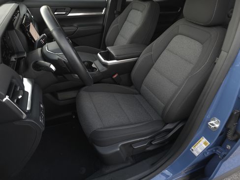 Used 2025 GMC Terrain Elevation image 10