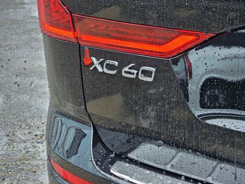 New 2026 Volvo XC60 B5 Ultra w/ Protection Package Premier image 15