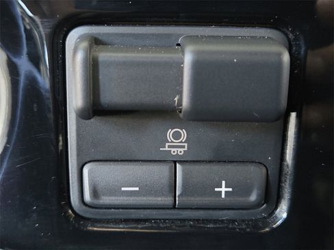 Used 2024 Chevrolet Silverado 1500 High Country w/ High Country Premium Package image 27