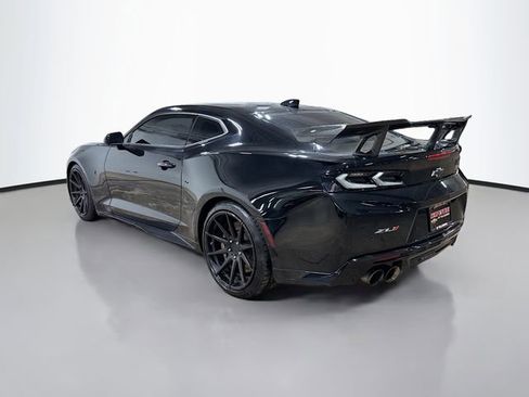 Used 2018 Chevrolet Camaro ZL1 image 9