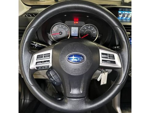 Used 2015 Subaru Forester 2.5i AWD/4WD image 23