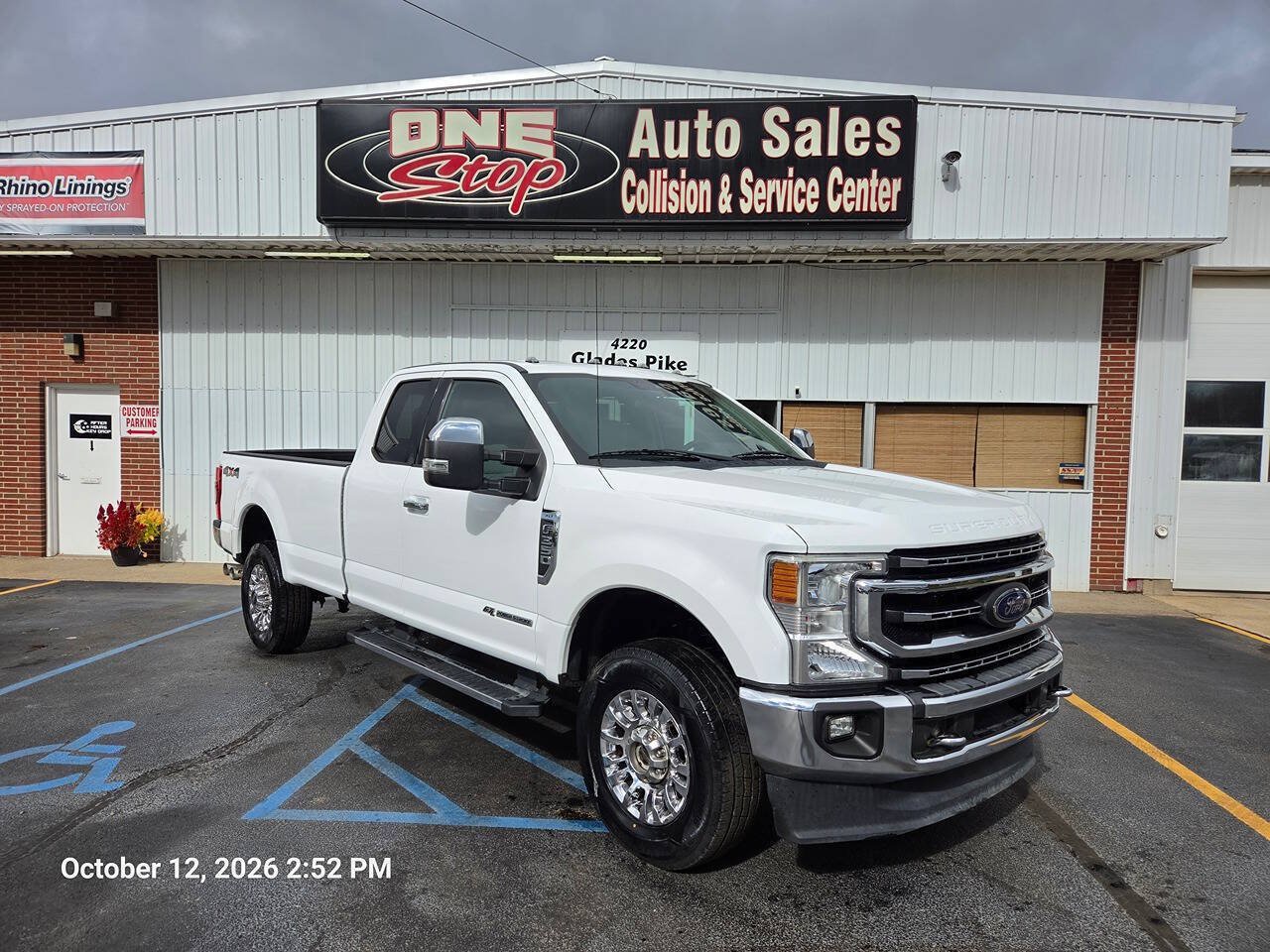 Used 2021 Ford F350 XLT w/ XLT Premium Package AWD/4WD image 1
