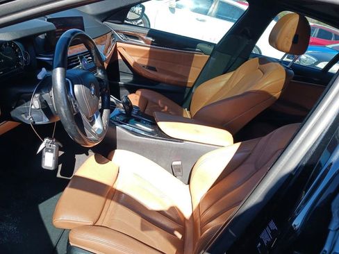 Used 2019 BMW 530i xDrive w/ Convenience Package image 7