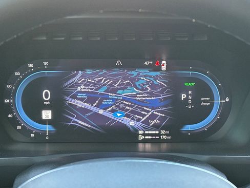 Certified 2025 Volvo XC90 T8 Ultra w/ Protection Package Premier image 28