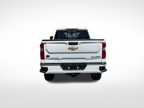 Used 2023 Chevrolet Silverado 2500 High Country w/ LPO, Hitch Package AWD/4WD image 15