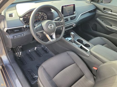 Certified 2022 Nissan Altima 2.5 SV image 24