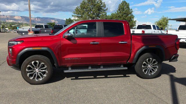 Used 2024 GMC Canyon Denali AWD/4WD image 6