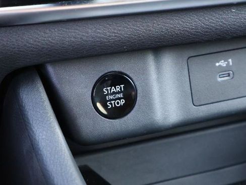 Certified 2025 Nissan Rogue SV w/ SV Premium Package FWD image 23