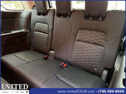 Used 2023 Nissan Pathfinder S image 17