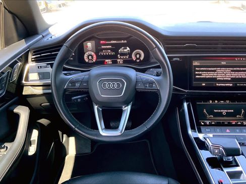 Used 2022 Audi Q8 Premium Plus w/ Premium Plus Package image 5