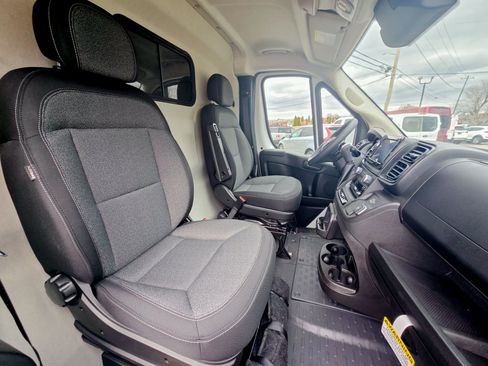 Used 2024 RAM ProMaster 3500 w/ Convenience Group image 19