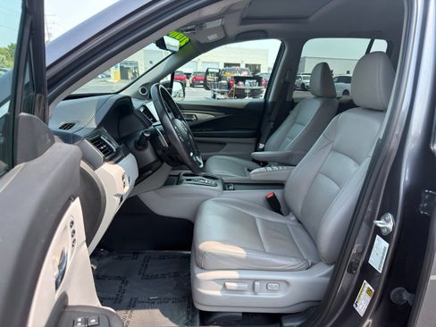 Used 2023 Honda Ridgeline RTL-E image 10