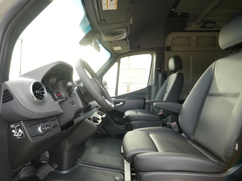 New 2026 Mercedes-Benz Sprinter 2500 image 27