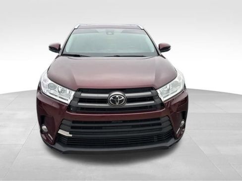 Used 2018 Toyota Highlander Limited image 14