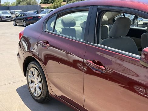 Used 2012 Honda Civic LX image 4