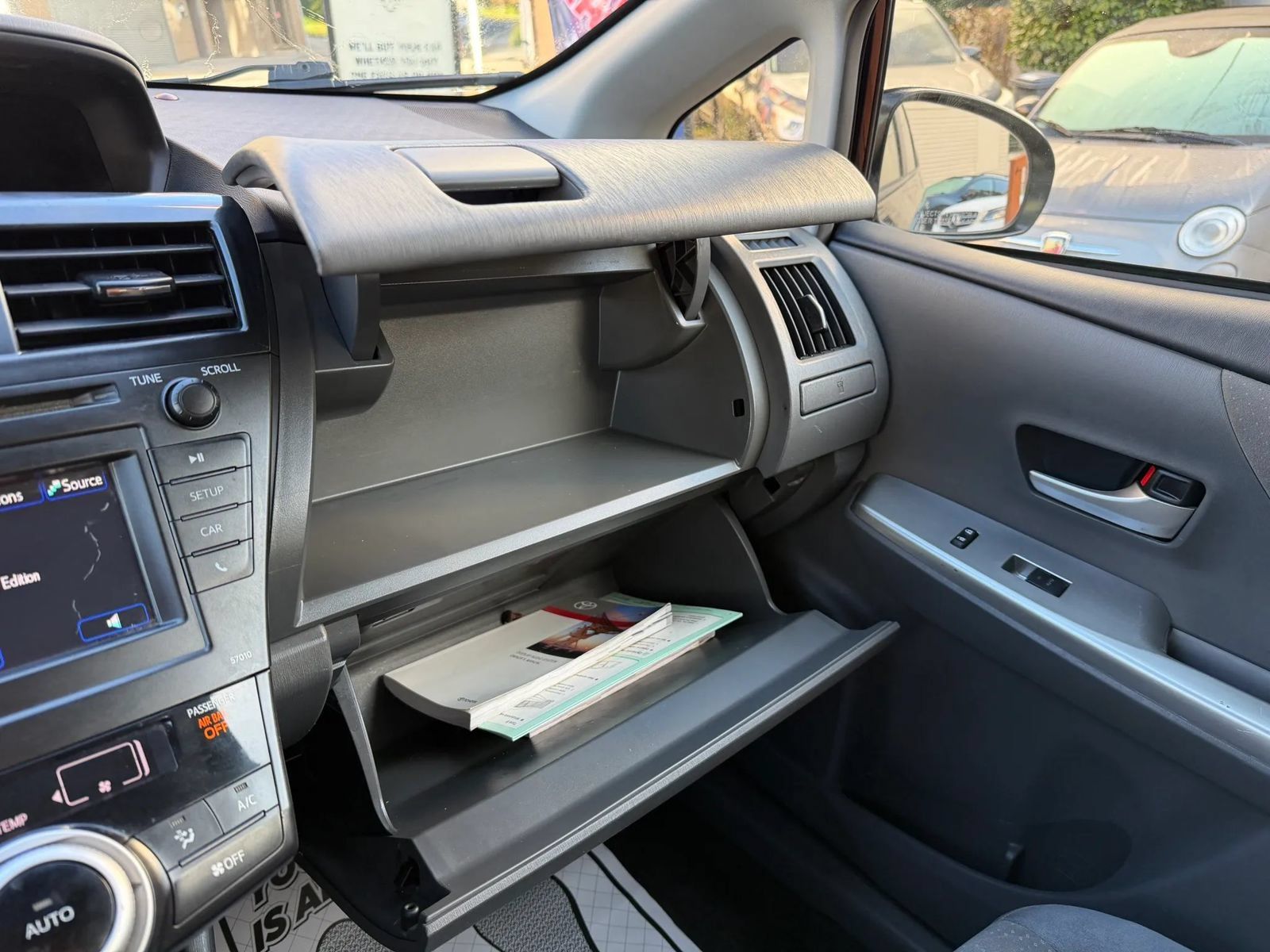 Used 2014 Toyota Prius V Two FWD image 27