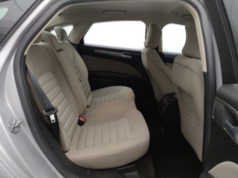 Used 2018 Ford Fusion S image 19