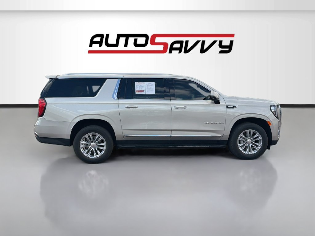 Used 2023 GMC Yukon XL SLT w/ SLT Premium Package AWD/4WD image 8