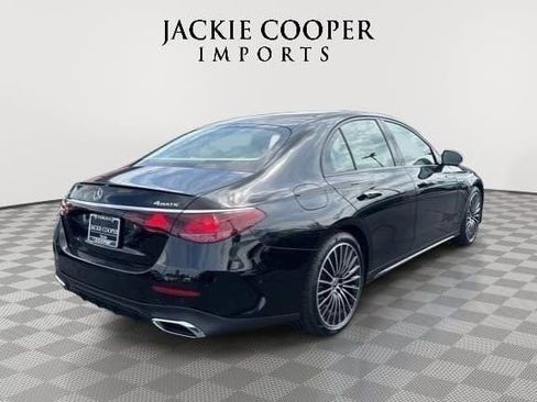 New 2026 Mercedes-Benz E 350 4MATIC Sedan image 4