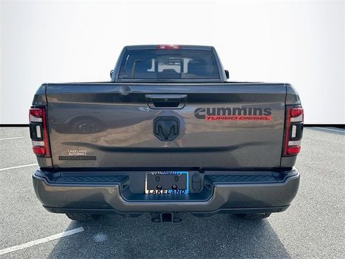 Used 2020 RAM 2500 Big Horn w/ Level 2 Equipment Group image 4