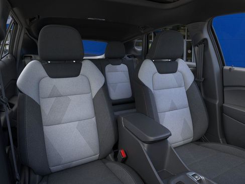 New 2026 Chevrolet Trax RS w/ Sunroof Package FWD image 16