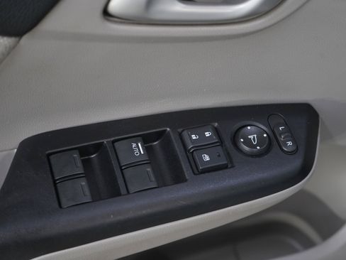 Used 2013 Honda Civic LX image 19
