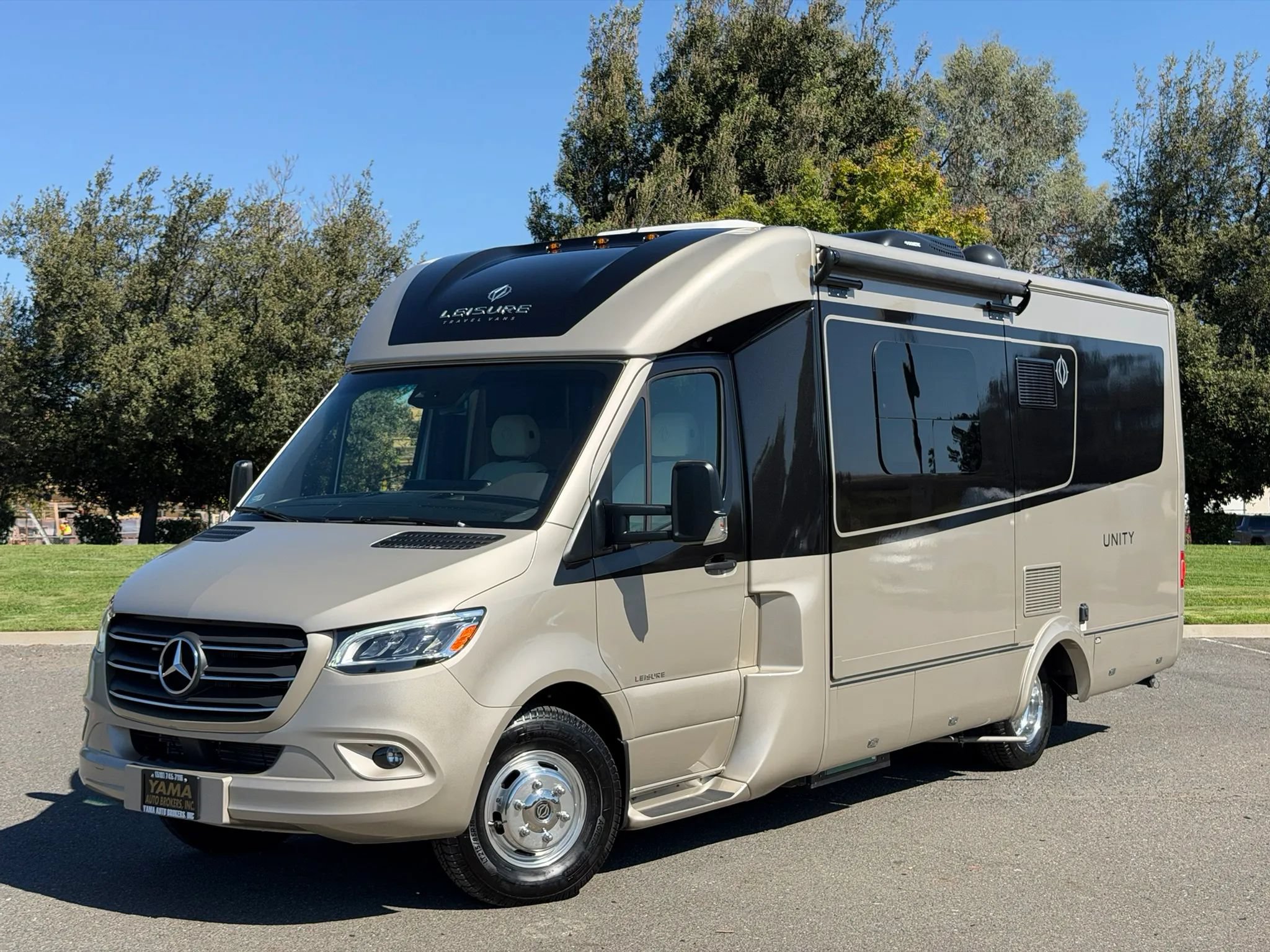 Used 2019 Mercedes-Benz Sprinter 170 image 1