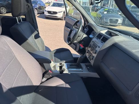 Used 2011 Ford Escape XLT w/ 202A Rapid Spec Order Code AWD/4WD image 21