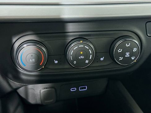 New 2026 Chevrolet Trax RS w/ Driver Confidence Package image 15